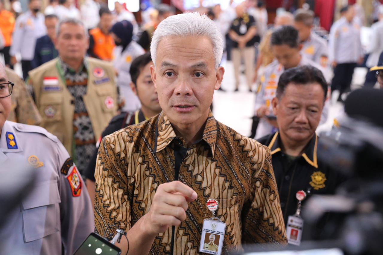 Jateng Hadapi Gelombang Mudik Pertama Ganjar Minta Seluruh Petugas Siaga Malam ini mudik