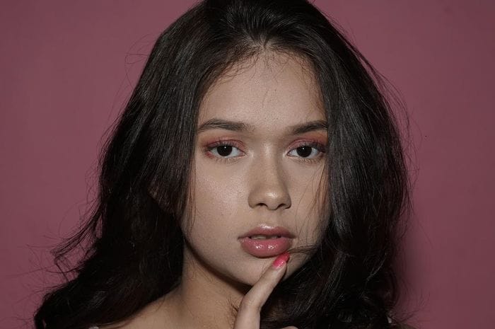 Gaduh Video Syur di Medsos, Rebecca Klopper Minta Maaf video